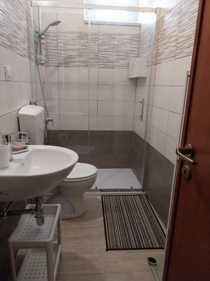 Casa Cozy - Comodo Appartamento In Asti Centro מראה חיצוני תמונה